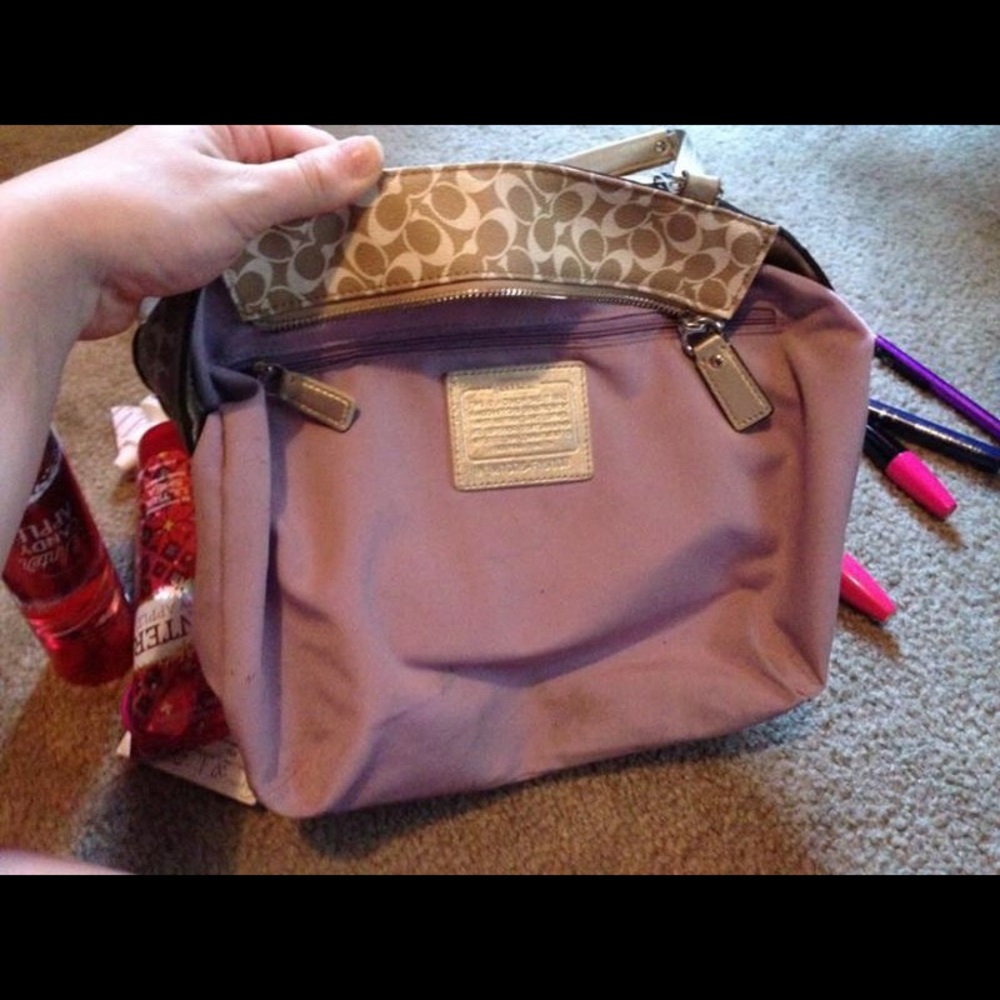 Authentic Coach Purse - Picture 3 of 8